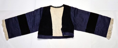 Ancien costume enfant - enfant, fillette