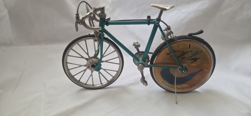 Ancien briquet table - ancien, vélo