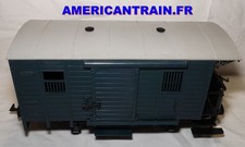 Fourgon postal vert 3020