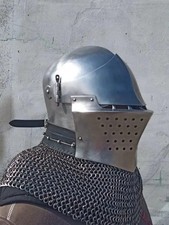 Casque de cotte de chevalier