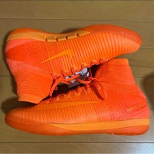 Chaussures de football futsal