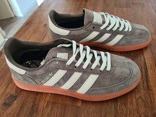 Sneakers NEUVES Spezial