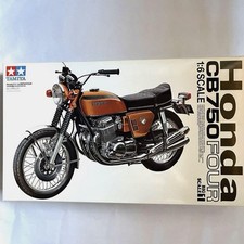 TAMIYA 1/6 Honda Dream CB750