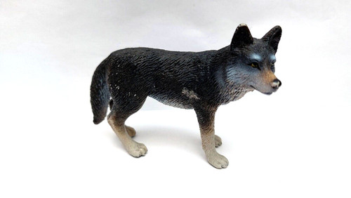 Jouet figurine chien loup