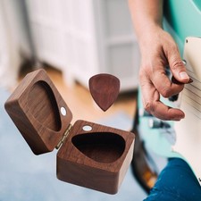 Étui pour plectres de guitare