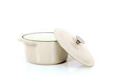 Cocotte en fonte avec