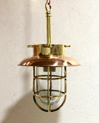Lampe cargo suspendue - , en