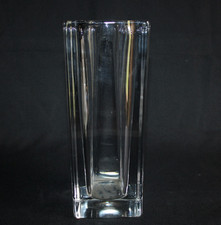 Grand vase en cristal de Sèvres, forme moderniste, tube, hauteur 25 cm