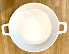 Grand plat rond à four, très bon état