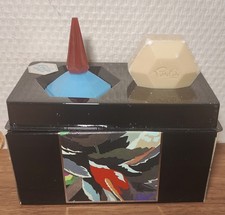 Coffret Eau de Parfum Loulou de Cacharel 5 ml Plein, Savon 25 gr. Parfait état