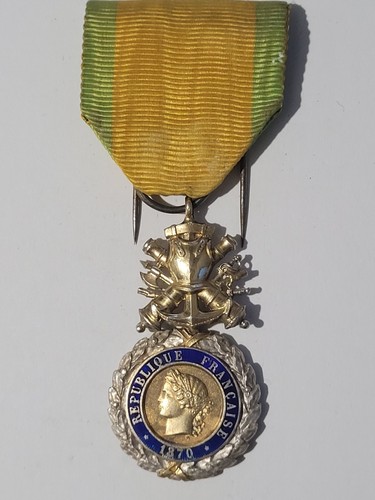 Médaille francaise troisième - médaille,