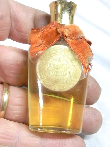 Ancien flacon parfum - 🇫🇷,