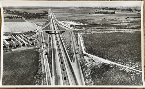 Ancienne photographie - 🛣️,