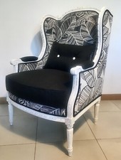 Fauteuil Bergère à oreilles Louis XVI Entièrement restaurée