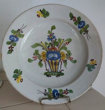 PLAT XVIIIème A DECOR DE PANIER FLEURI  DESVRES  VRON