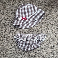 Swimwear + Hat 1/6 months