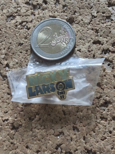 Pin nicky larson - nicky, hunter