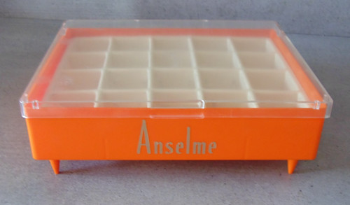 Presentoir cosmétiques - presentoir,
