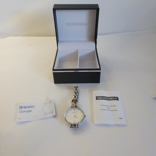 Montre femme sekonda argentée - montre,