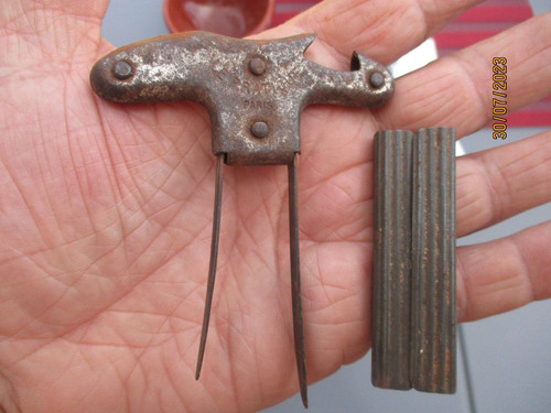 Ancien tire bouchon - ancien, lamelle