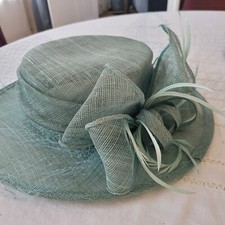 Élégant Chapeau De Cérémonie Avec Voilette,  Couleur Bleu Turquoise