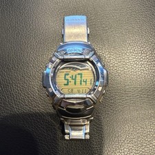 Montre solaire pour homme