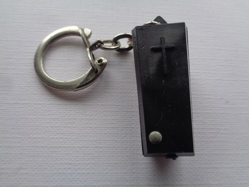 Porte cle plastique noir - porte,
