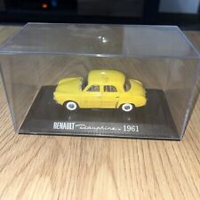 VOITURE RENAULT DAUPHINE 1961 JAUNE UNIVERSAL HOBBIES RENAULT COLLECTION 1:43