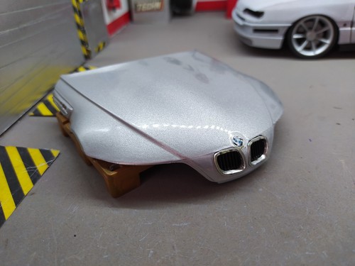 Capot gris bmw - 1/18, m