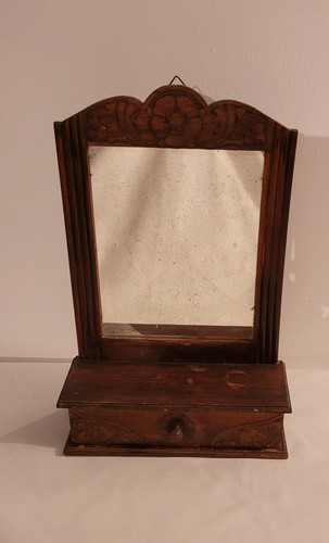 05i26 ancien joli meuble - joli,