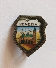 écussons BROCHE ANCIENNE