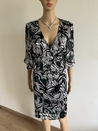 Robe imprimée neuve - , à