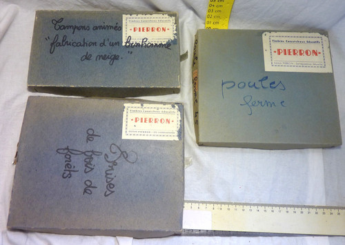 Lot boites de timbres - boites,