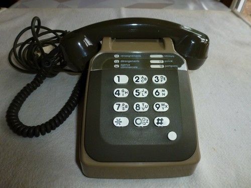 Ancien telephone marron a - 63,