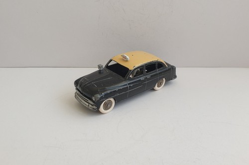 Ford vedette taxi dinky toys - dinky,
