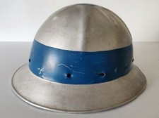 Ancien casque en aluminium type PETIT COLLIN FRANCE pompier mineur 