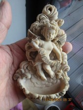 Ancien Bénitier en Albâtre à l'Angelot Musicien et son Accordéon , à nettoyer