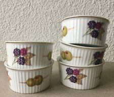 5 RAMEQUINS en porcelaine ROYAL WORCESTER . EVERSHAM