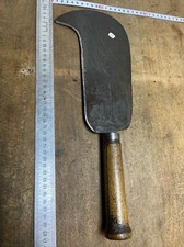 old tool, OUTIL ANCIEN de Vigne / SERPE  De Vigneron Forgée Et Signée (n° 33 )