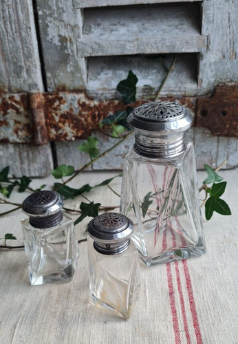 Ancienne saliere poivriere - ancienne,