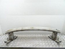 Renfort pare choc avant