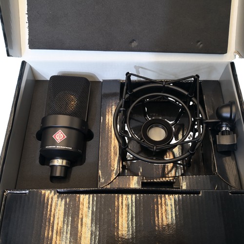 Tlm 103 black - black, large-diaphragm