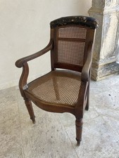 Ancien Fauteuil De Coiffeur Ou De Barbier