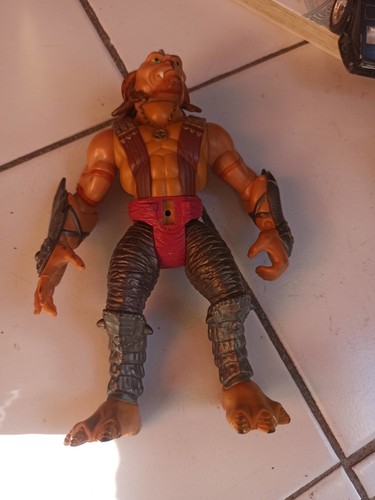 Figurine vintage homme bête - vintage, homme-bête