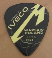 mediator metallica pick guitar M72 tour live Varsovie 05 07 2024 Pologne 