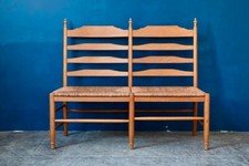 Grand banc de ferme en bois et