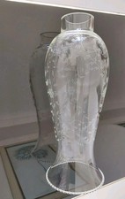 Tubé/ TULIPE de Verre ou Cristal gravée pour Lampe Ancienne