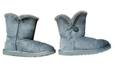 UGG Australia Bailey Button