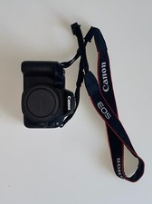 Appareil photo numérique EOS200D + objectif EFS 18-135 mm f/3.5-5.6 + sac 