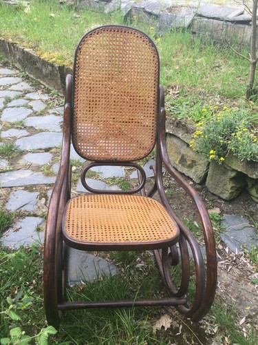 Fauteuil bascule très bon - a,